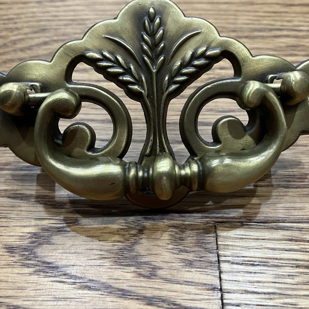 Set Of 6 Vintage Continental Brass Plated Drawer Pulls Wheat Pattern Salvaged